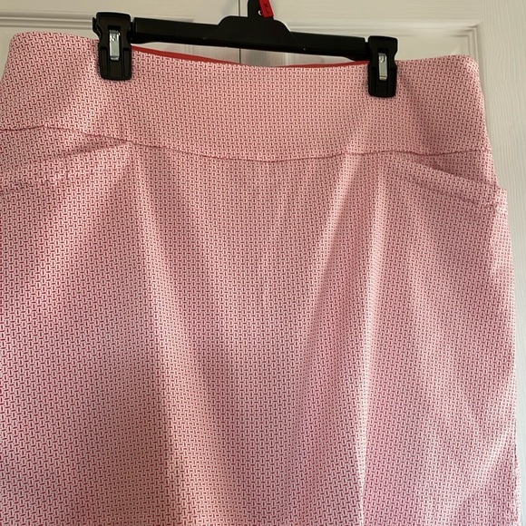 S.C.&CO. Skort Sz XL Coral & white geometric print Lined pockets Stretch Spandex - Picture 3 of 10